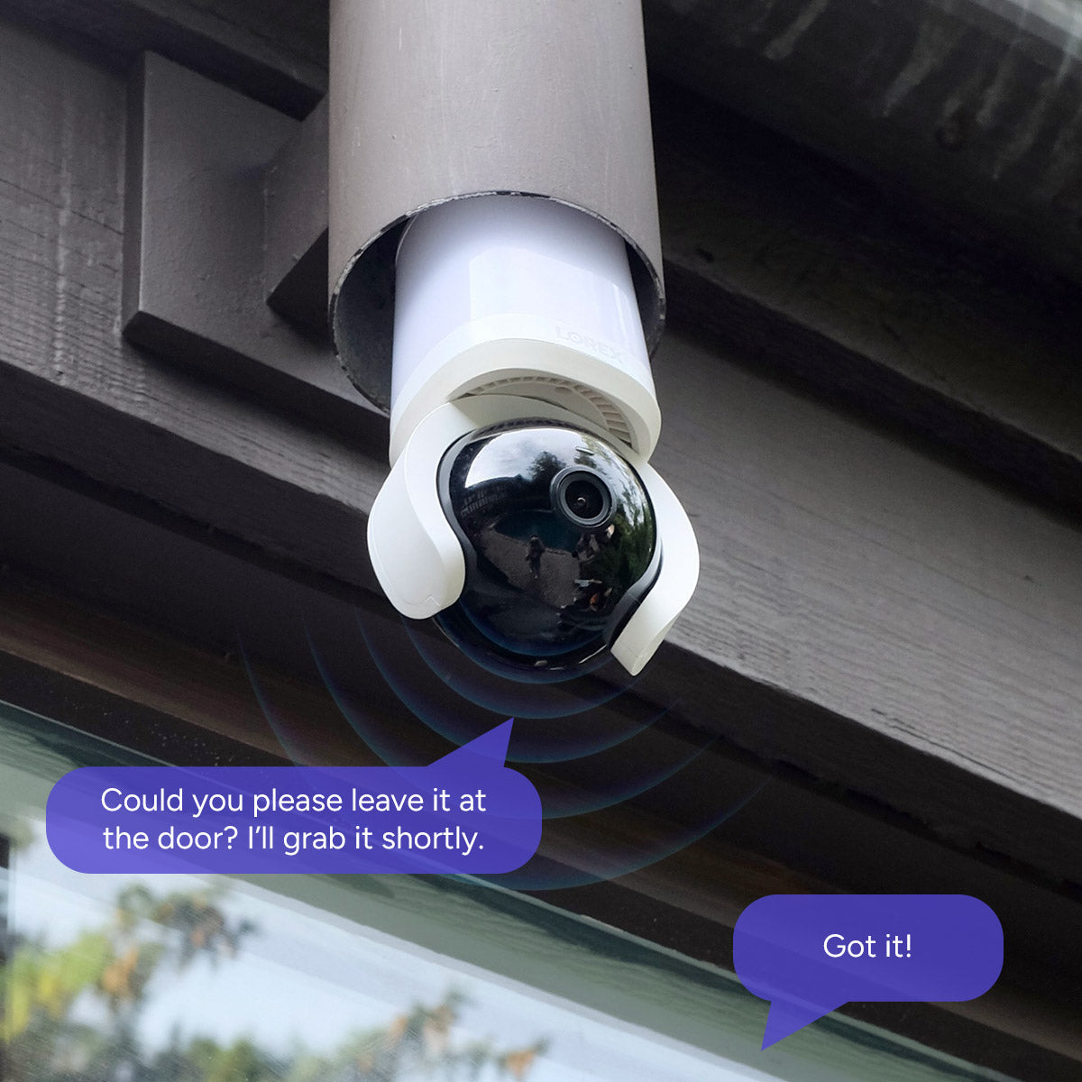 Wi-Fi Smart Lightbulb Pan-Tilt Camera